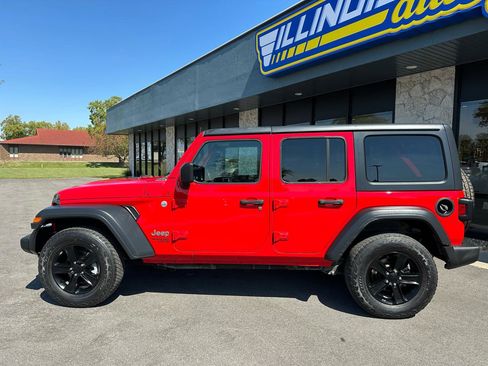 Used 2018 Jeep Wrangler Unlimited Sport S AWD/4WD image 4