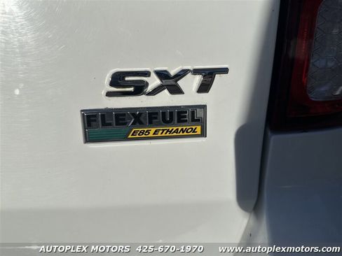 Used 2017 Dodge Grand Caravan SXT image 10