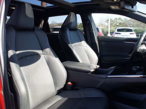 Used 2023 Toyota bZ4X Limited image 25