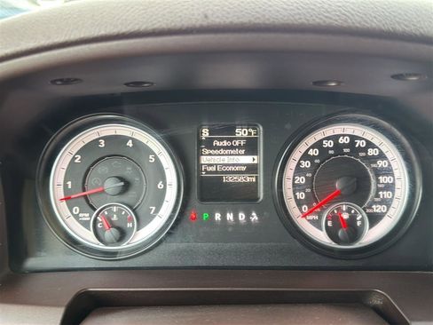 Used 2014 RAM 1500 Classic SLT AWD/4WD image 23