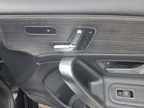Used 2021 Mercedes-Benz A 220 image 18