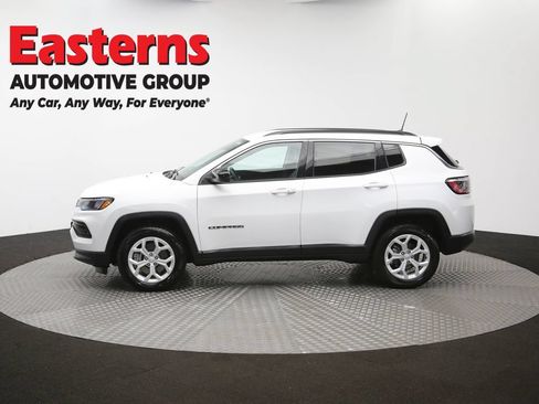 Used 2024 Jeep Compass Latitude AWD/4WD image 54