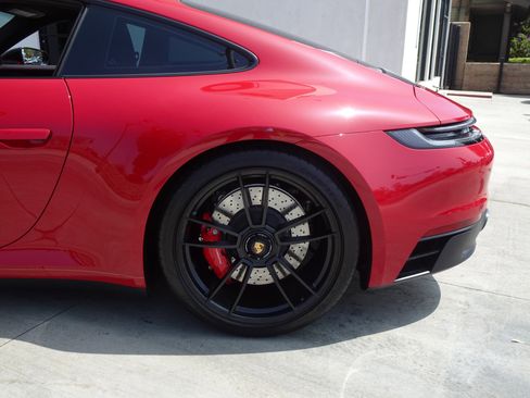 Used 2024 Porsche 911 Carrera GTS w/ Premium Package image 11