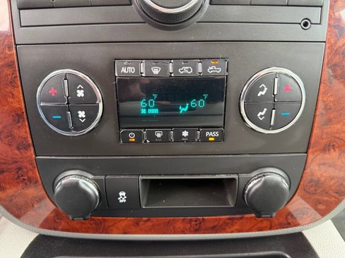 Used 2013 GMC Sierra 1500 SLT AWD/4WD image 29