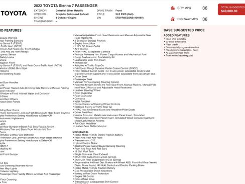 Used 2022 Toyota Sienna XLE image 2