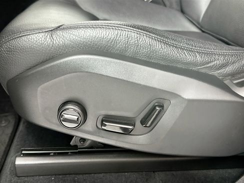 Certified 2023 Volvo XC90 T8 Plus image 20