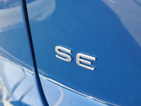 New 2026 Volkswagen Atlas Cross Sport SE image 6