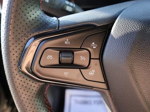 Used 2025 Chevrolet Trax RS w/ Driver Confidence Package FWD image 33