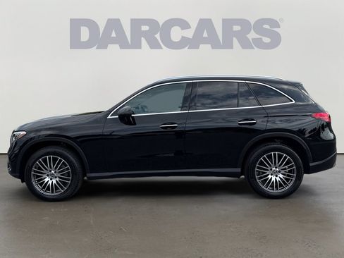 Used 2025 Mercedes-Benz GLC 300 4MATIC image 3
