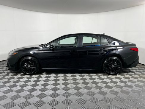 Certified 2025 Toyota Camry SE image 8