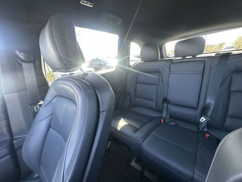 Used 2025 Lincoln Nautilus Premier w/ Jet Appearance Package image 12