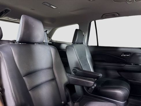 Used 2019 Honda Pilot Touring image 31