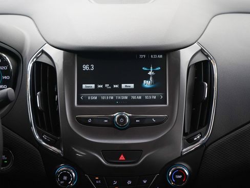 Used 2017 Chevrolet Cruze LT w/ Convenience Package FWD image 15