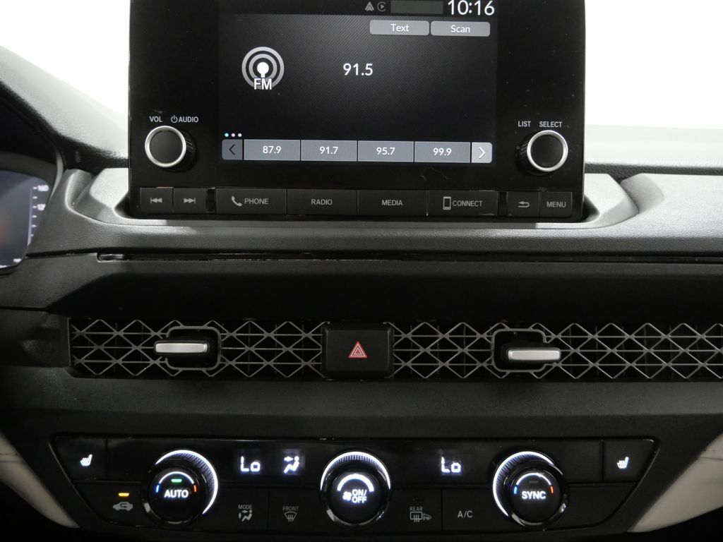 Used 2025 Honda Accord SE image 19