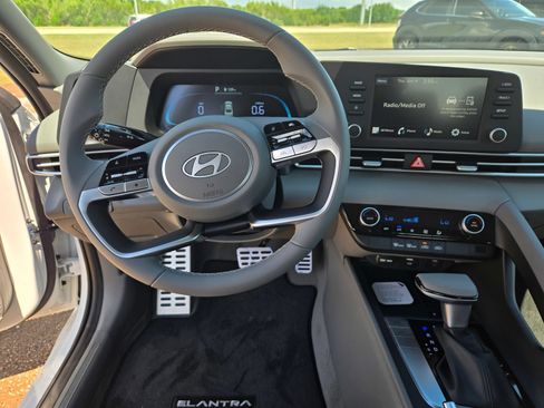 New 2026 Hyundai Elantra Sport FWD image 9