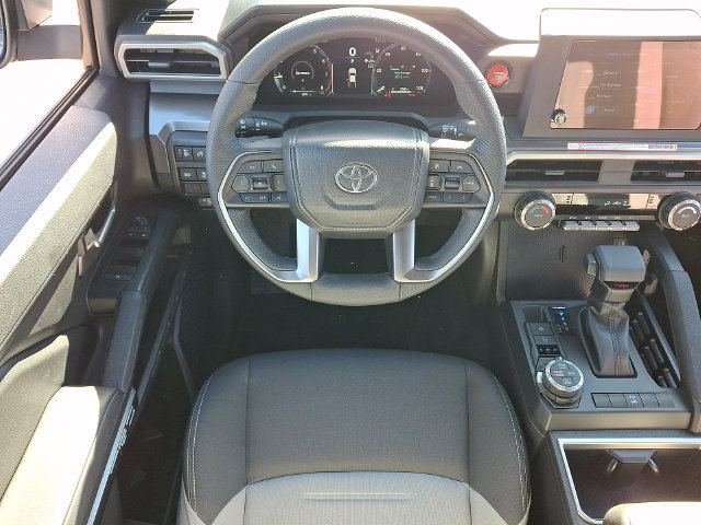 Used 2025 Toyota Tacoma TRD Off-Road AWD/4WD image 3