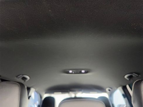 Used 2021 Volkswagen Atlas Cross Sport SE image 73