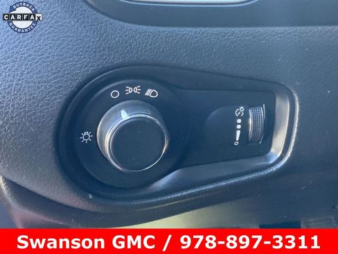 Used 2016 Jeep Renegade Sport w/ Power & Air Group image 18