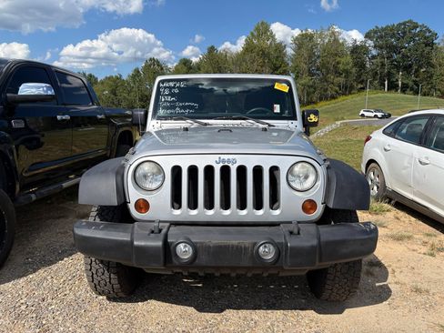 Used 2011 Jeep Wrangler Sport AWD/4WD image 2