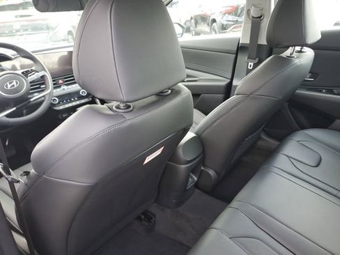 New 2026 Hyundai Elantra Limited FWD image 13