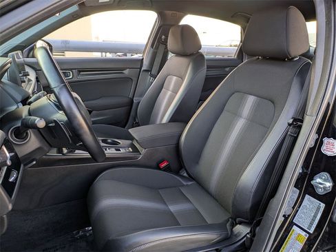 Used 2025 Honda Civic Sport image 23
