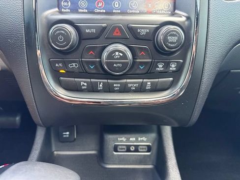 Used 2019 Dodge Durango R/T w/ Technology Group AWD/4WD image 33