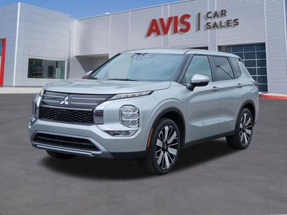 Used 2025 Mitsubishi Outlander SE