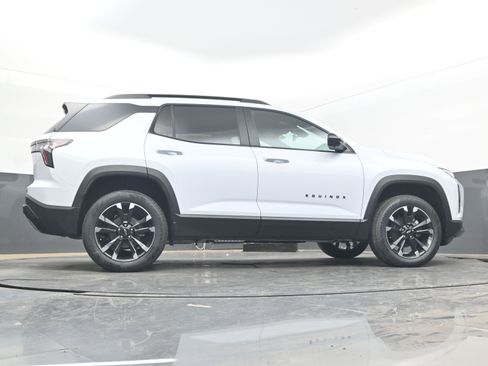New 2026 Chevrolet Equinox RS w/ Safety and Technology Package FWD image 32