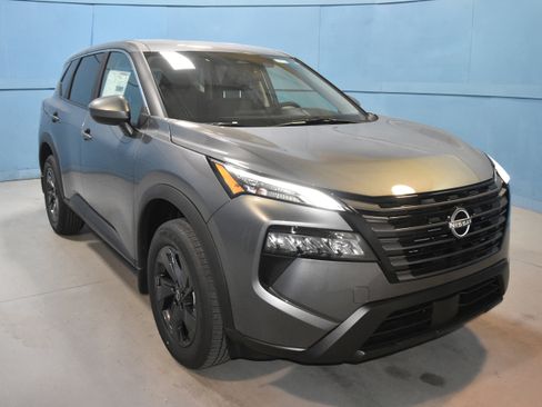 New 2026 Nissan Rogue SV w/ Cold Weather Package FWD image 1