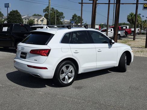 Used 2019 Audi Q5 Prestige w/ Prestige Package AWD/4WD image 5