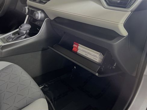 Used 2019 Toyota RAV4 XLE image 35