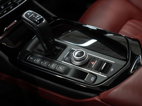 Used 2022 Maserati Levante GT image 21