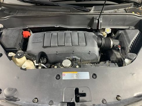 Used 2017 Buick Enclave Leather AWD/4WD image 38