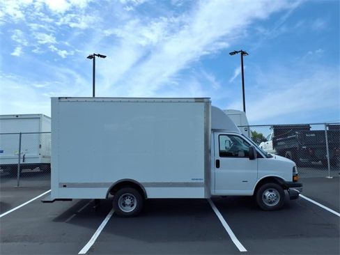 New 2025 Chevrolet Express 3500 w/ Power Convenience Package image 2