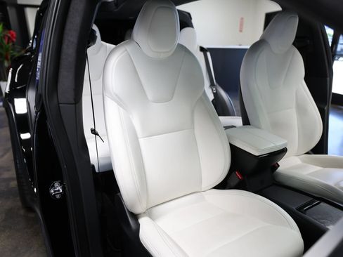 Used 2020 Tesla Model X Long Range AWD/4WD image 37