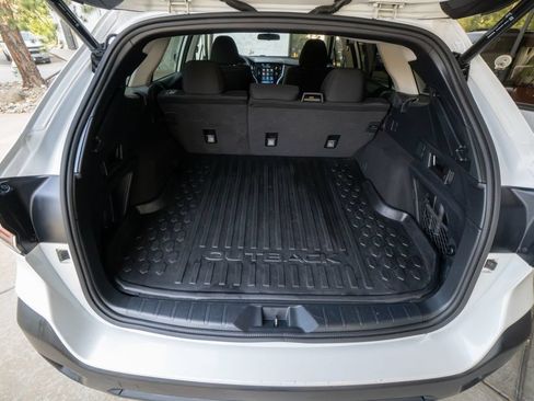 Used 2022 Subaru Outback Premium AWD/4WD image 15