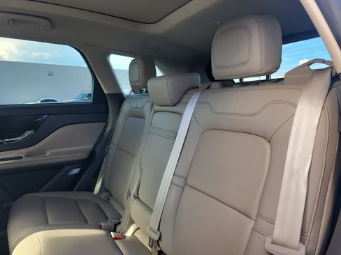 Used 2022 Lincoln Corsair Reserve w/ Sport Package AWD/4WD image 10