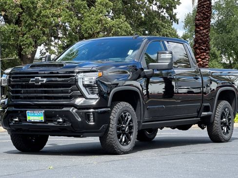 New 2026 Chevrolet Silverado 2500 High Country w/ Midnight Edition AWD/4WD image 7