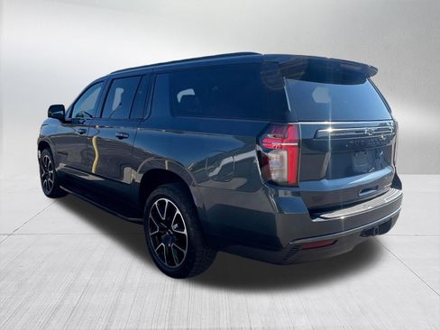 Used 2021 Chevrolet Suburban RST w/ Luxury Package AWD/4WD image 8