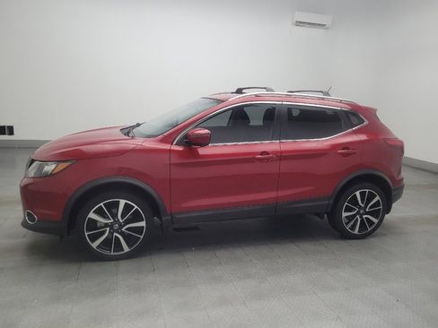 Used 2018 Nissan Rogue Sport SL FWD image 2