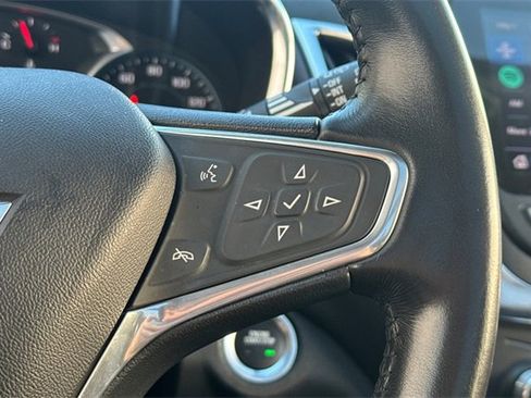 Used 2020 Chevrolet Equinox LT image 36