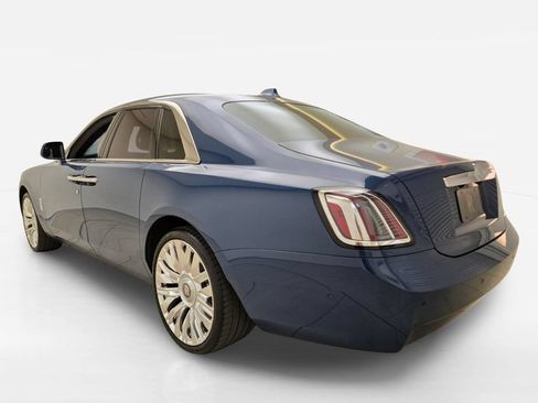 Certified 2025 Rolls-Royce Ghost AWD/4WD image 10