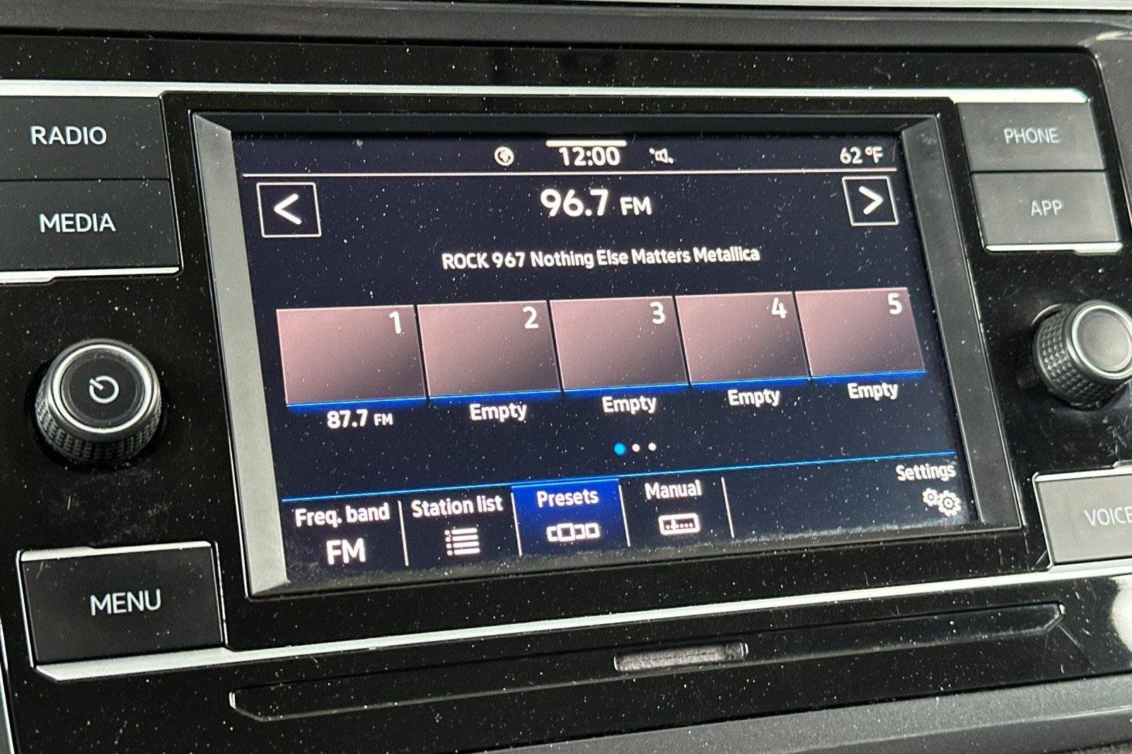 Certified 2021 Volkswagen Tiguan S FWD image 18