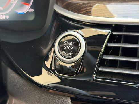 Used 2023 BMW 540i w/ Premium Package RWD image 15