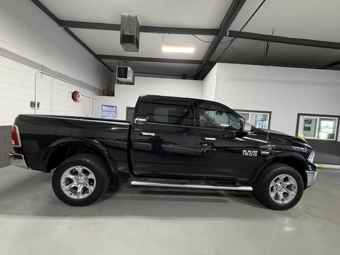 Used 2014 RAM 1500 Laramie w/ Convenience Group AWD/4WD image 4