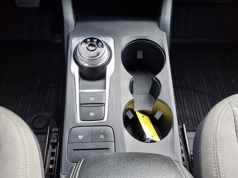 Used 2021 Ford Escape SE w/ SE Sport Appearance Package image 13