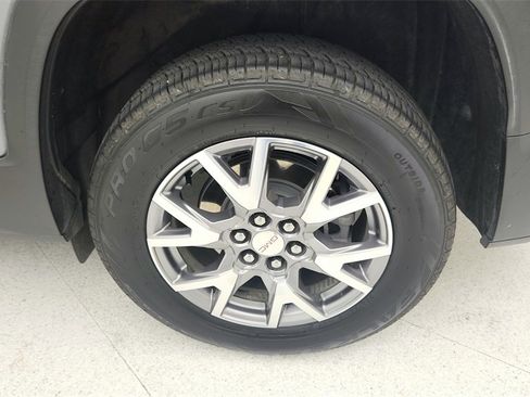 Used 2022 GMC Acadia SLT image 30