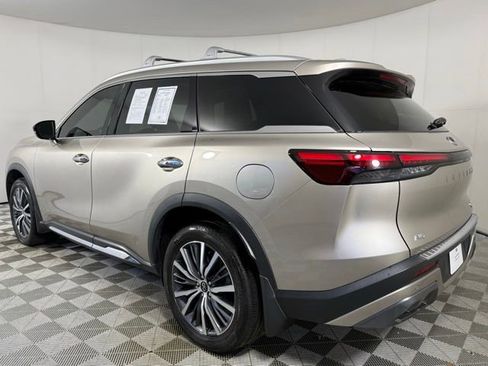 Used 2023 INFINITI QX60 Sensory w/ Cargo Package image 4