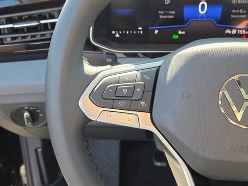 New 2026 Volkswagen Jetta SE FWD image 12