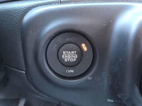 Used 2021 Jeep Wrangler Unlimited Sahara image 14